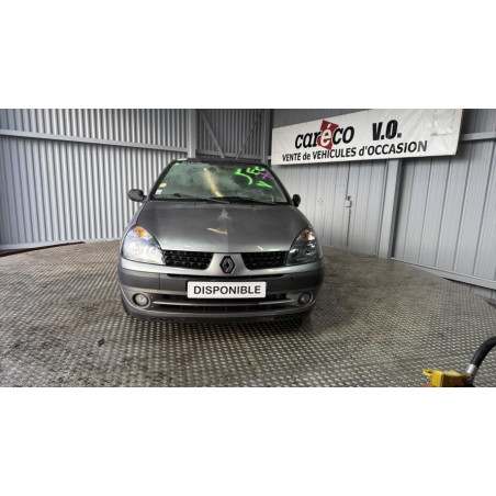 Moyeu avant gauche RENAULT CLIO 2 Photo n°1