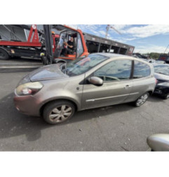 Ecran GPS RENAULT CLIO 3 Photo n°16