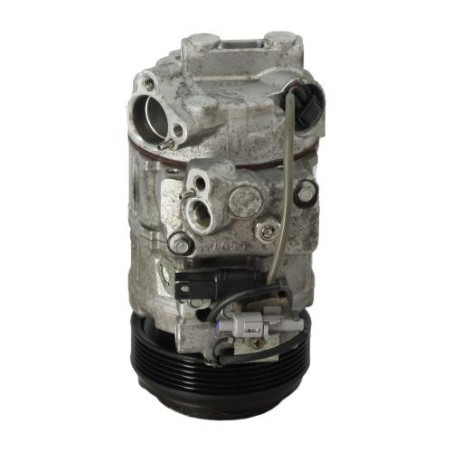 Compresseur clim BMW SERIE 1 E88 Photo n°1