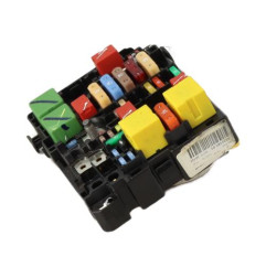 Boitier servitude moteur (BSM) PEUGEOT 208 1