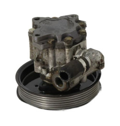 Pompe de direction AUDI A6 3 Photo n°1