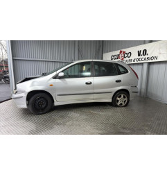 Moyeu avant droit NISSAN ALMERA TINO