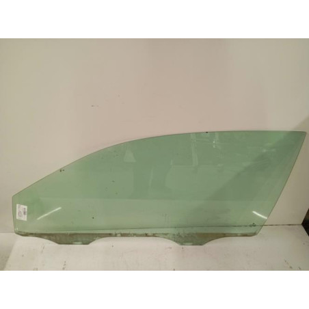 Vitre avant gauche VOLKSWAGEN POLO 5 Photo n°1
