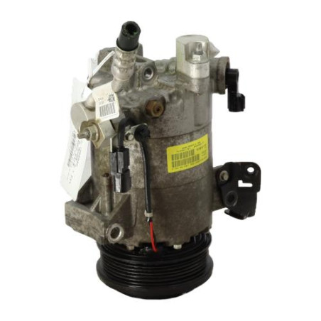 Compresseur clim FORD FIESTA 6 Photo n°1