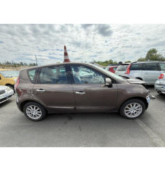 Malle/Hayon arriere RENAULT SCENIC 3 Photo n°13