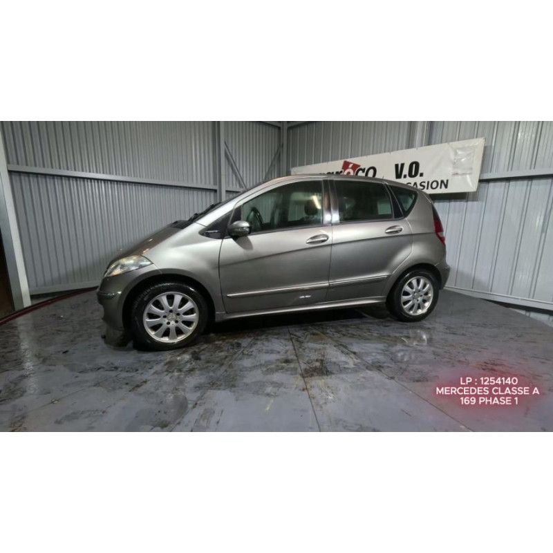 Condenseur de clim MERCEDES CLASSE A 169