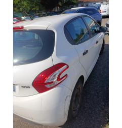 Moyeu avant gauche PEUGEOT 208 1 Photo n°5