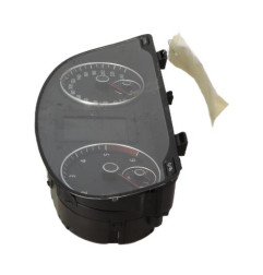 Compteur VOLKSWAGEN TOURAN 2 Photo n°3