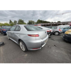 Malle/Hayon arriere ALFA ROMEO GT Photo n°14