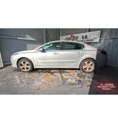 Attache ceinture arriere droit PEUGEOT 508 1 Photo n°1