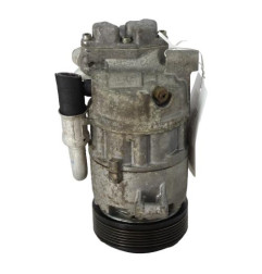 Compresseur clim BMW SERIE 1 E81 Photo n°3