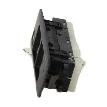 Interrupteur de leve vitre avant gauche NISSAN QASHQAI 1