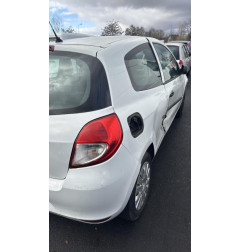 Capot RENAULT CLIO 3 Photo n°8