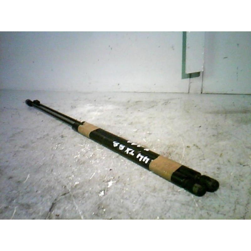 Verin de capot MERCEDES CLASSE E 211