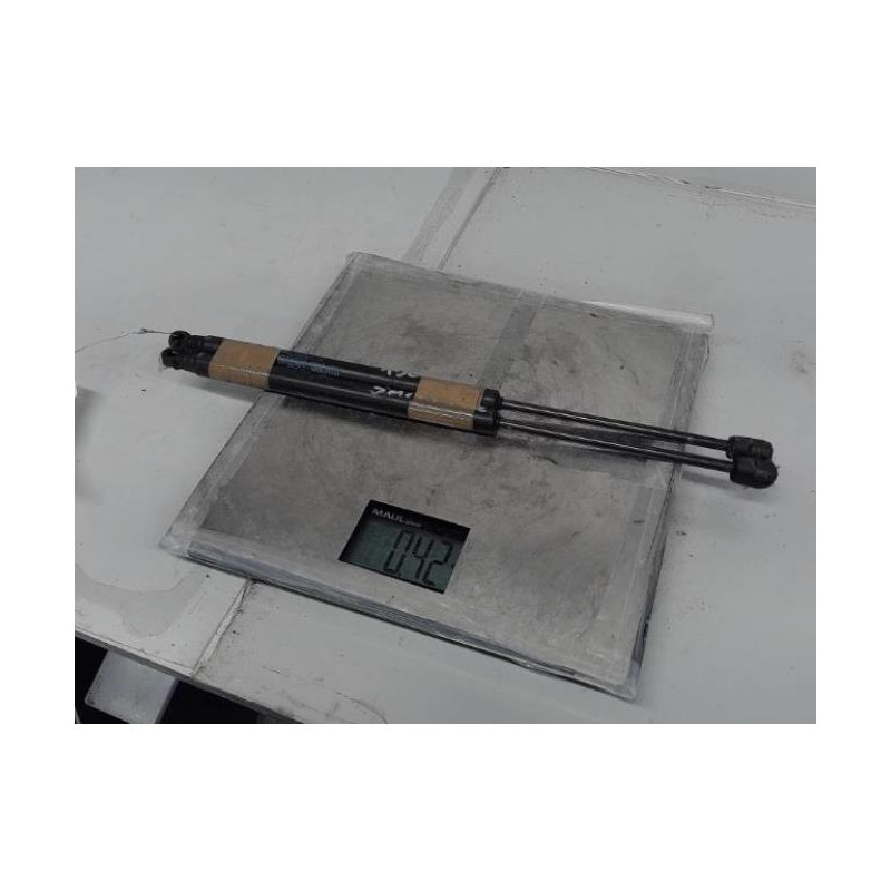 Verin de capot HYUNDAI SANTA FE 1