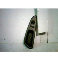 Interrupteur de leve vitre arriere droit PEUGEOT 308 1 Photo n°1