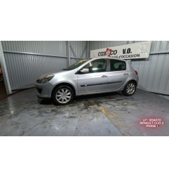 Aile avant gauche RENAULT CLIO 3 Photo n°3