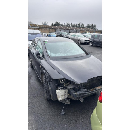 Moyeu avant droit SEAT LEON 2