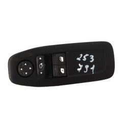 Interrupteur de leve vitre avant gauche PEUGEOT 208 1 Photo n°1