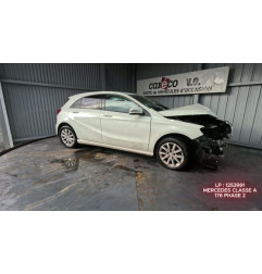 Malle/Hayon arriere MERCEDES CLASSE A 176 Photo n°10