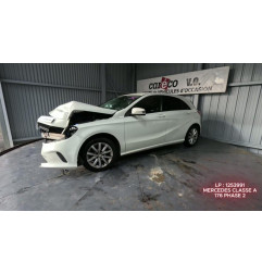 Malle/Hayon arriere MERCEDES CLASSE A 176 Photo n°13