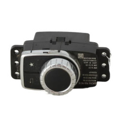 Commande GPS MERCEDES CLASSE A 176 Photo n°1