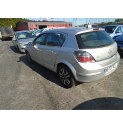 Enjoliveur anti brouillard OPEL ASTRA H Photo n°7