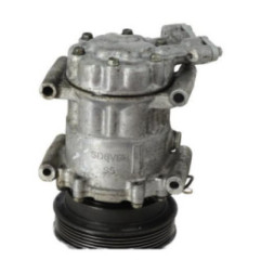 Compresseur clim RENAULT CLIO 2 Photo n°3