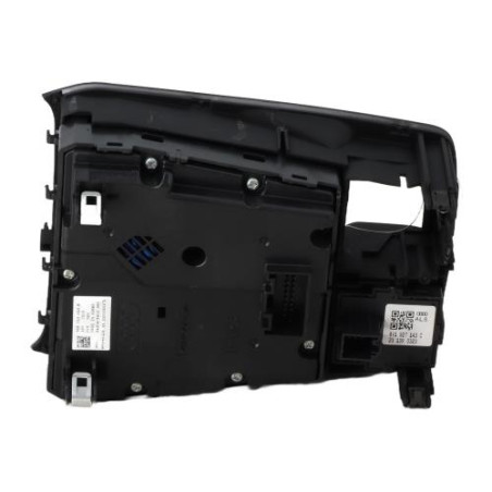 Commande GPS AUDI Q2 Photo n°1