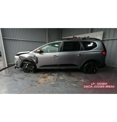 Attache ceinture avant droit DACIA JOGGER Photo n°5