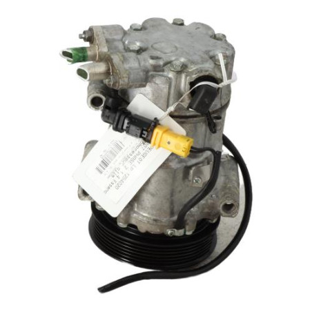 Compresseur clim PEUGEOT 207 Photo n°1