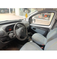 Feu arriere principal droit (feux) PEUGEOT BIPPER Photo n°12