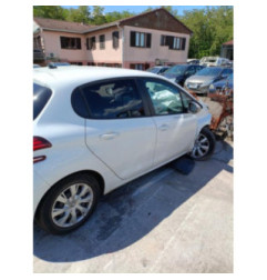 Feu arriere principal gauche (feux) PEUGEOT 208 1 Photo n°8