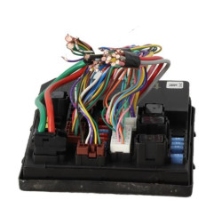 Boitier servitude moteur (BSM) NISSAN JUKE 1 Photo n°4