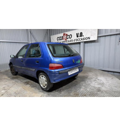 Retroviseur gauche PEUGEOT 106 Photo n°12