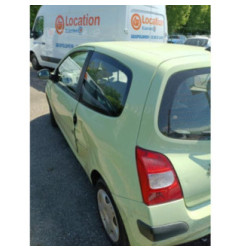 Malle/Hayon arriere RENAULT TWINGO 2 Photo n°9
