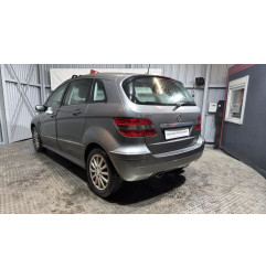 Renfort pare choc arriere (traverse) MERCEDES CLASSE B 245 Photo n°9