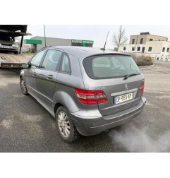 Renfort pare choc arriere (traverse) MERCEDES CLASSE B 245 Photo n°15