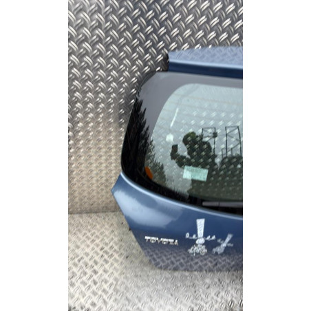 Malle/Hayon arriere TOYOTA YARIS 2 Photo n°1
