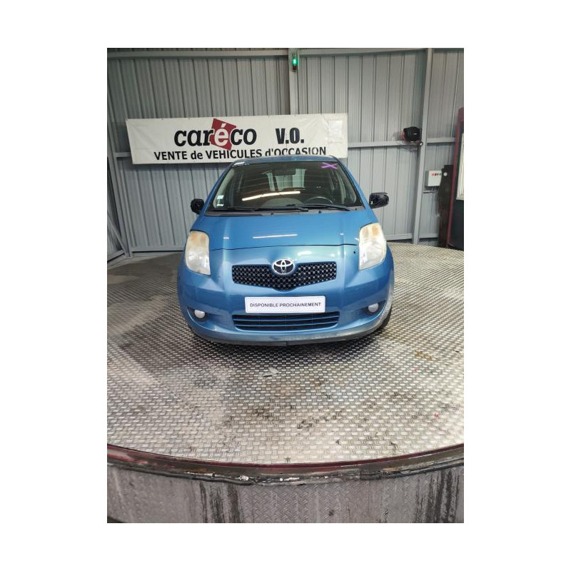 Etrier avant droit (freinage) TOYOTA YARIS 2