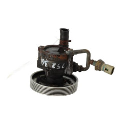 Pompe de direction RENAULT CLIO 2 Photo n°1