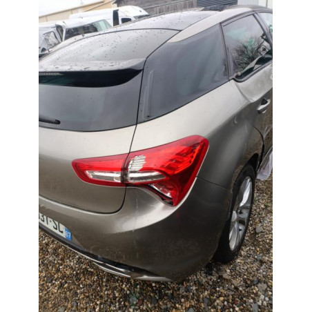 Moyeu avant gauche DS DS5