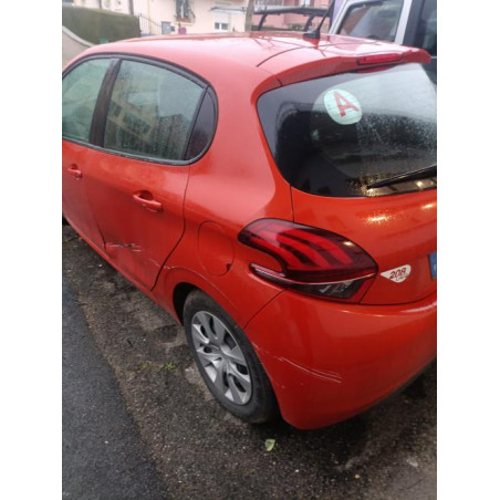 Moyeu avant gauche PEUGEOT 208 1