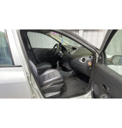 Feu arriere principal gauche (feux) RENAULT CLIO 3 Photo n°10