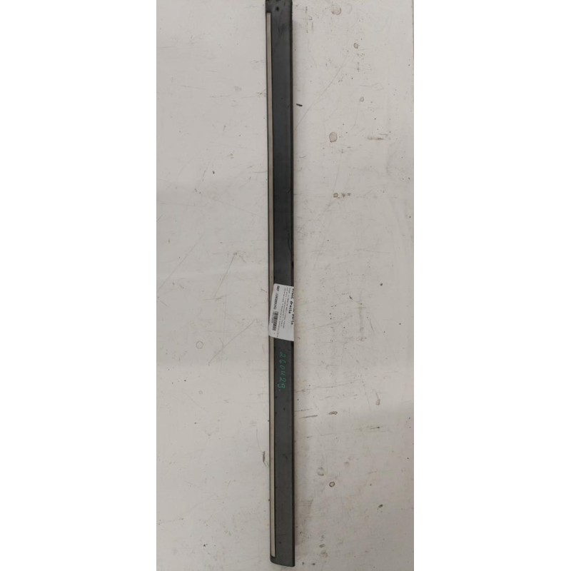 Baguette de porte avant droite PEUGEOT 406