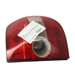 Feu arriere principal droit (feux) VOLKSWAGEN FOX Photo n°1