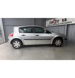 Attache ceinture avant droit RENAULT MEGANE 2 Photo n°7