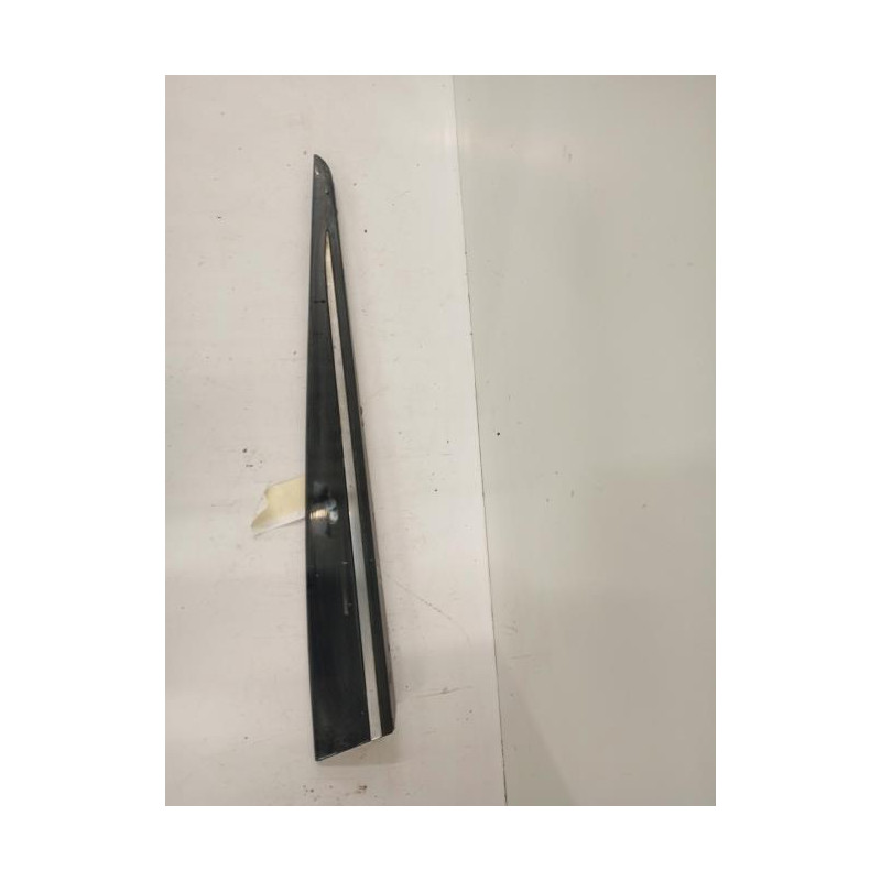 Baguette de porte avant droite RENAULT CLIO 4