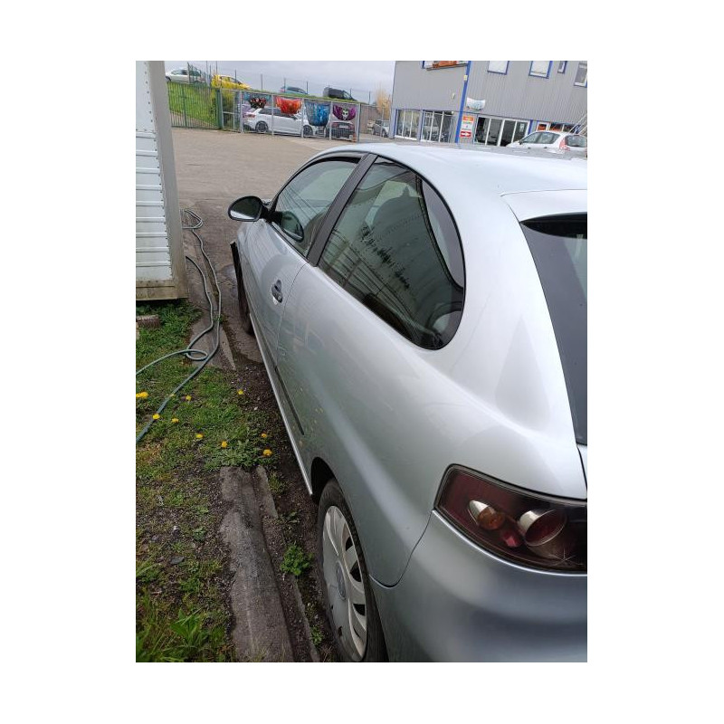 Moteur leve vitre avant droit SEAT IBIZA 3