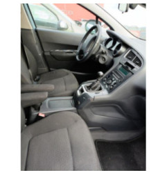 Porte avant gauche PEUGEOT 5008 1 Photo n°10